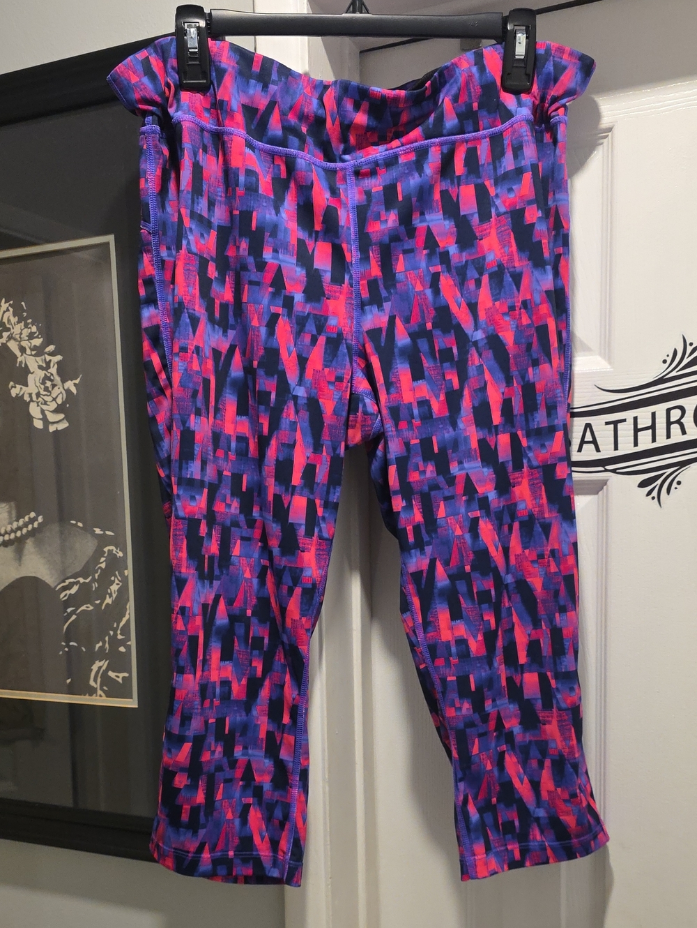 Athletic Capri Leggings - Pink & Purple Print